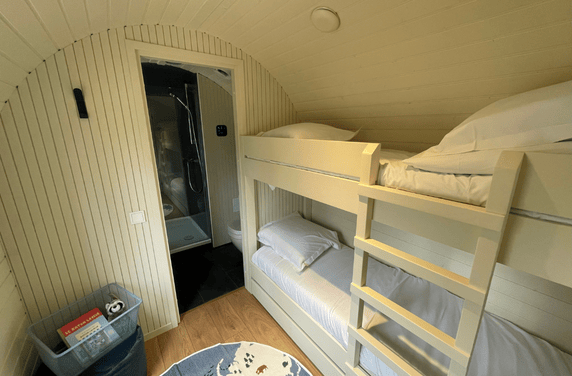 Chambre enfant -lodge ratons laveurs